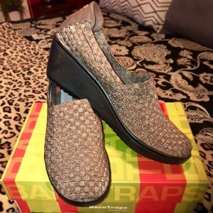 Bronze Baretraps Wedges